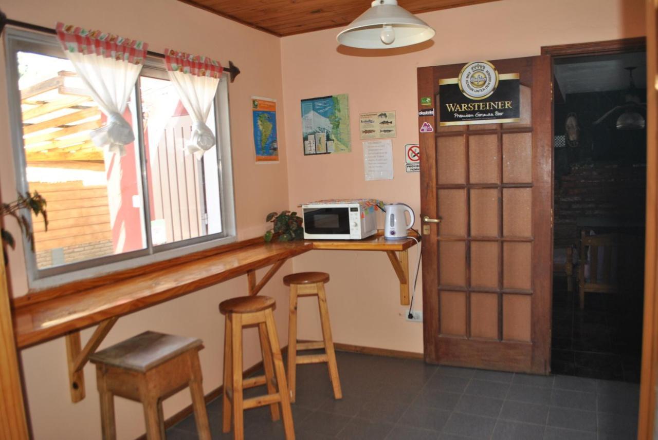 Hostel El Reencuentro Junín de los Andes エクステリア 写真