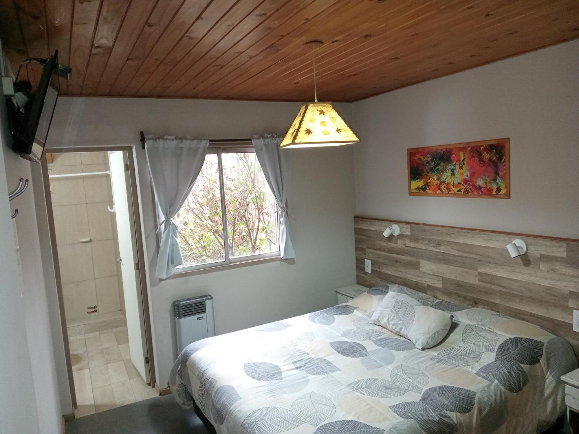 Hostel El Reencuentro Junín de los Andes エクステリア 写真