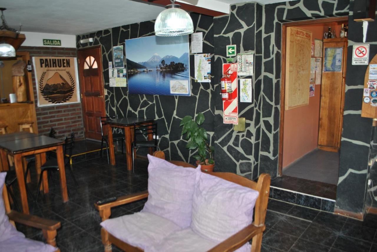 Hostel El Reencuentro Junín de los Andes エクステリア 写真