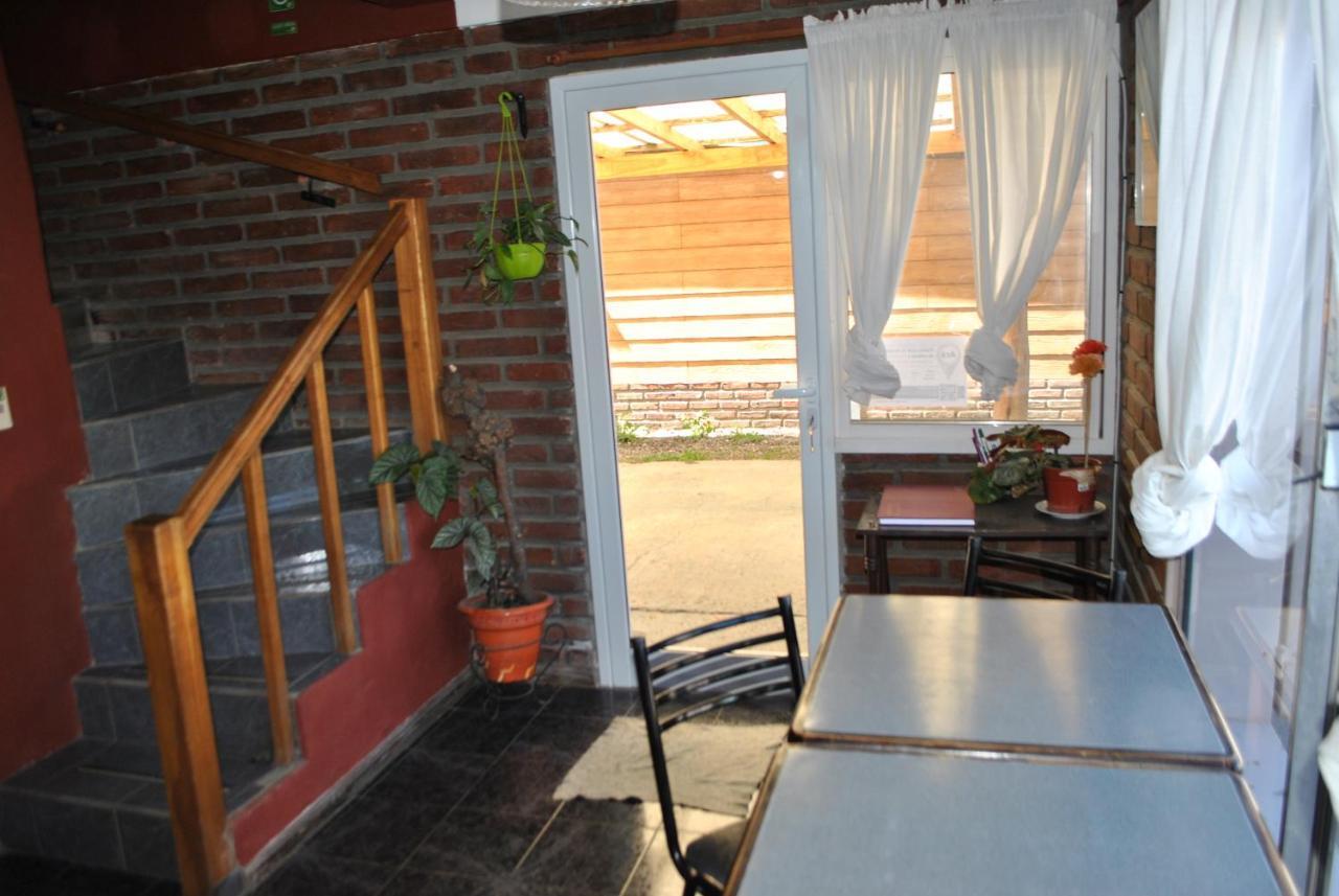Hostel El Reencuentro Junín de los Andes エクステリア 写真