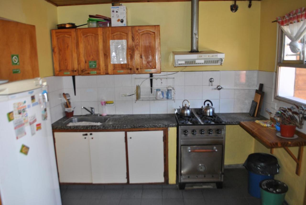 Hostel El Reencuentro Junín de los Andes エクステリア 写真