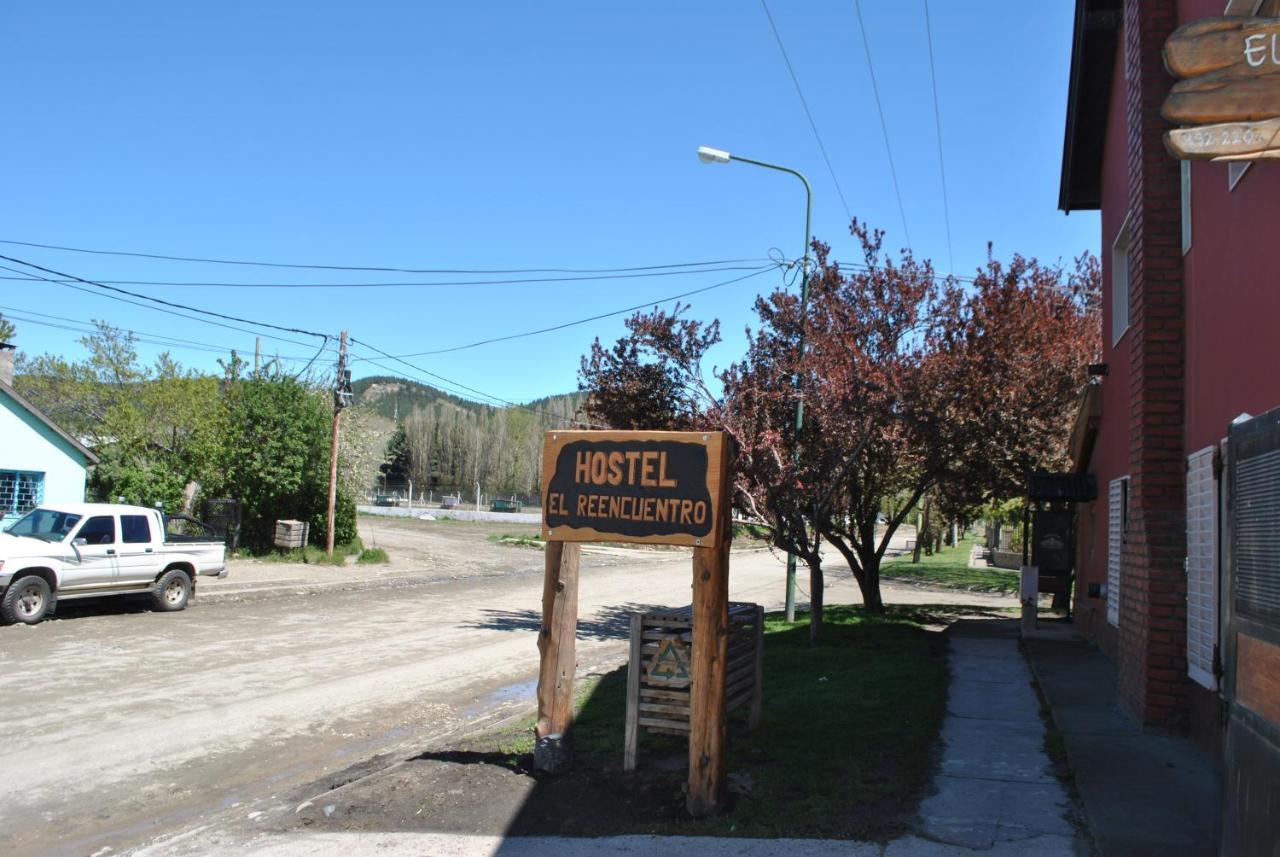 Hostel El Reencuentro Junín de los Andes エクステリア 写真