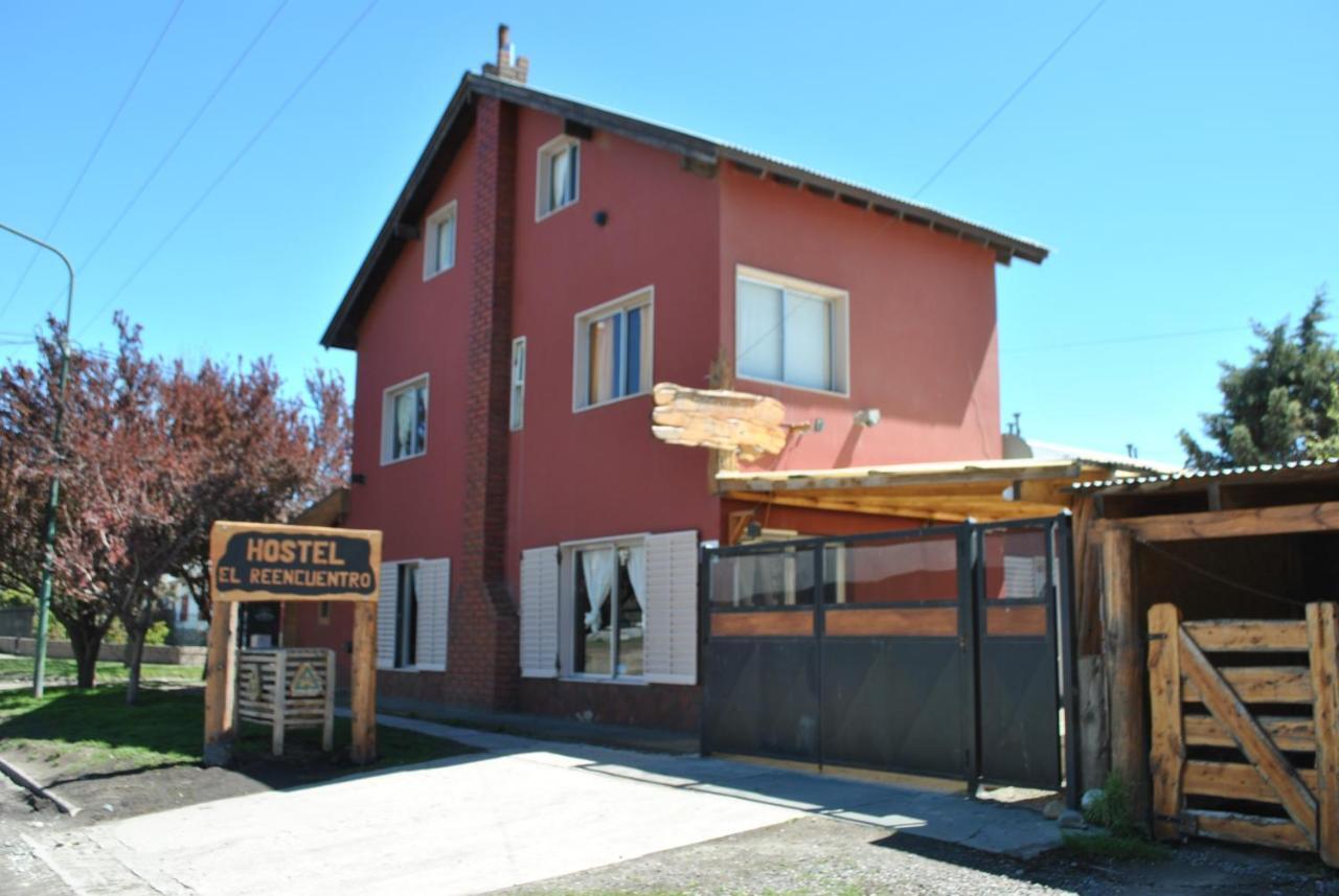 Hostel El Reencuentro Junín de los Andes エクステリア 写真